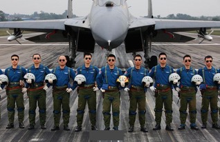 探讨霸略征战中克制远程副官策略：以有效管理和协调军力为核心要点的深入分析