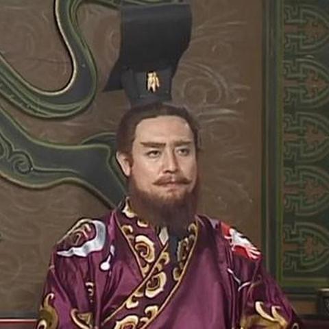 (穿越三国召唤类小说大全)穿越三国世界，召唤英雄乱入战局，战火蔓延无法收拾