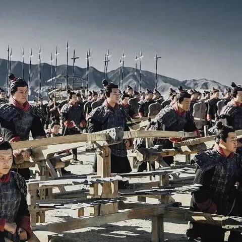 探讨大秦帝国英雄适用技能：以战斗策略和兵种搭配为考量因素的深度分析