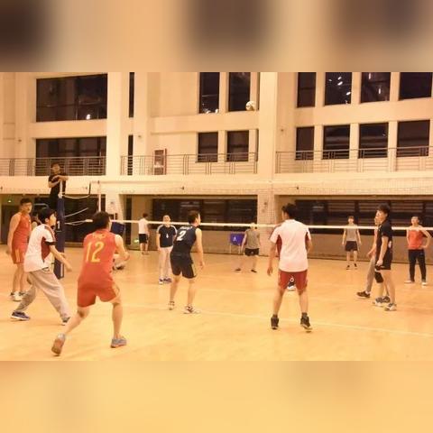 (排球舞蹈视频教程)学习排球舞蹈向前冲的教学视频助你迈出舒适区，挑战自我。