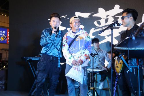 (库乐队华为)探索疯狂的库库姆华为版本：创新与科技的完美融合之旅