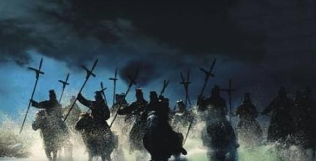 (乱世风云是什么意思)乱世风云：草木皆兵，腥风血雨，时局动荡，无序混沌。