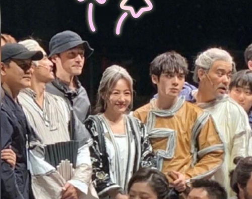 (李青云军长)李营长李云潜歌星 叶轻眉:音乐路上的相遇与别离 (李青云军长)李营长李云潜歌星 叶轻眉:音乐路上的相遇与别离