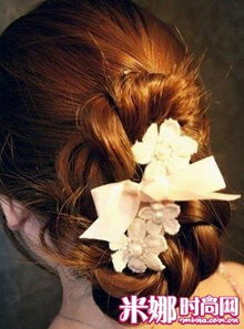 (美发圣诞节活动)探秘圣诞节神奇美发屋全解锁,打造时尚发型等你来体验! (美发圣诞节活动)探秘圣诞节神奇美发屋全解锁,打造时尚发型等你来体验!