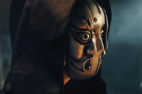 (大梦归歌曲)大梦归离面具男是谁？神秘身份引发热议及讨论